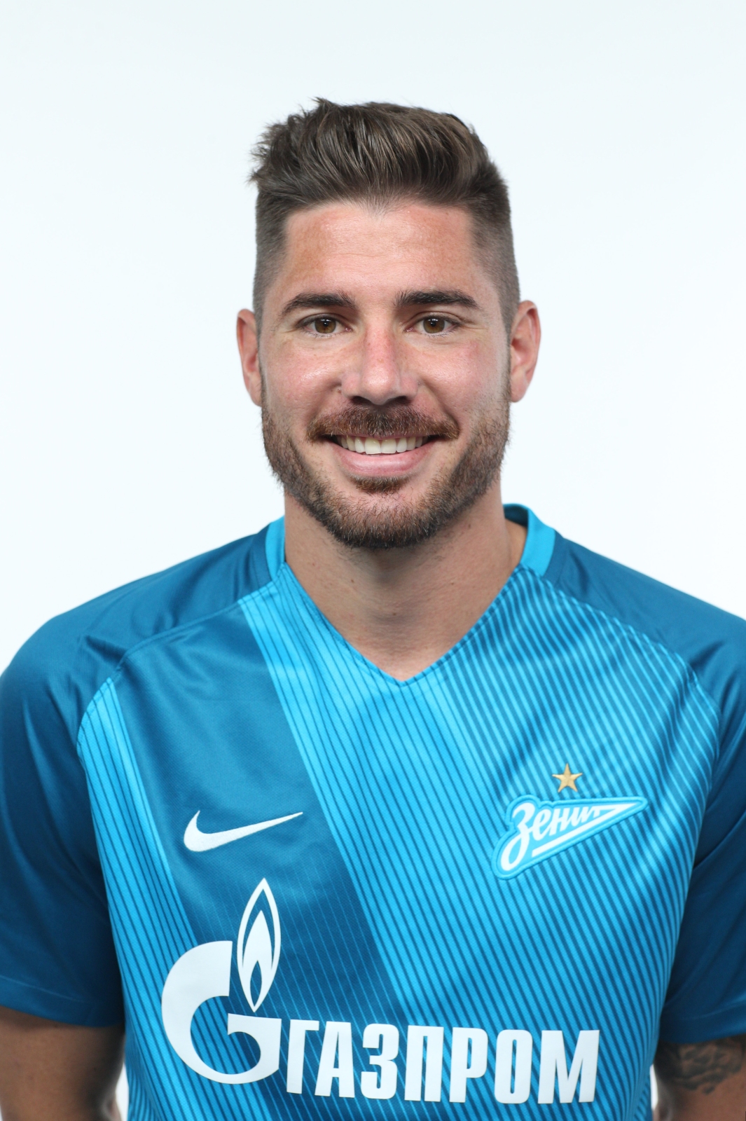 Фотосессия футболистов и тренеров основного состава ФК «Зенит» сезона 2016/2017