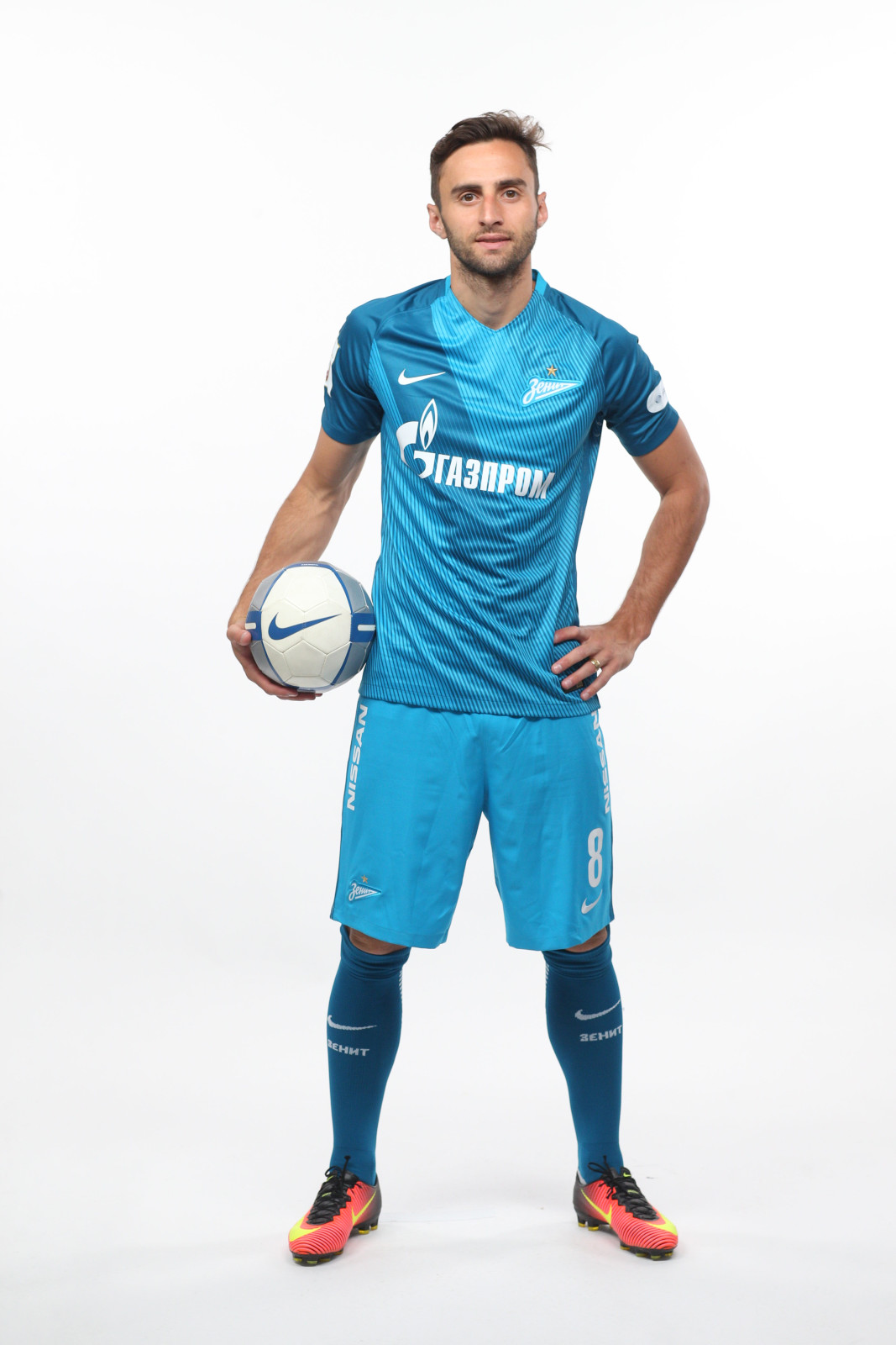 Фотосессия футболистов и тренеров основного состава ФК «Зенит» сезона 2016/2017