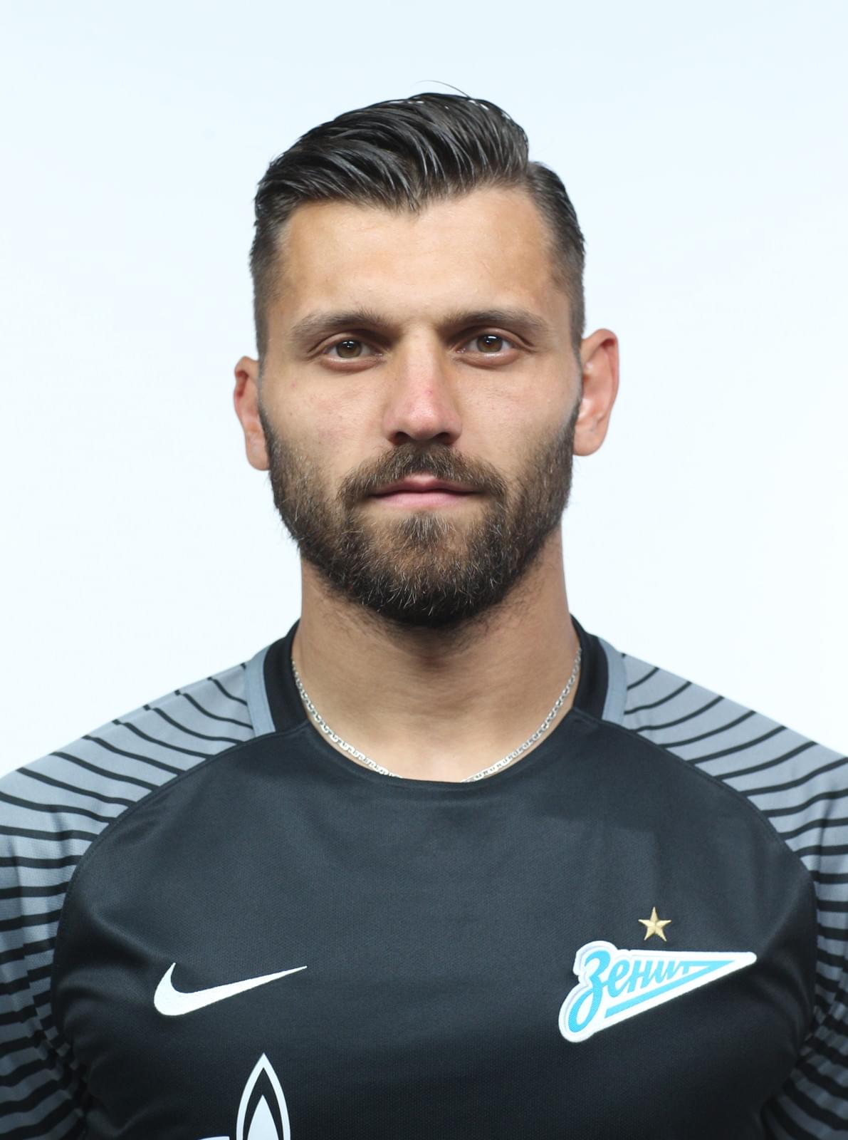 Фотосессия футболистов и тренеров основного состава ФК «Зенит» сезона 2016/2017