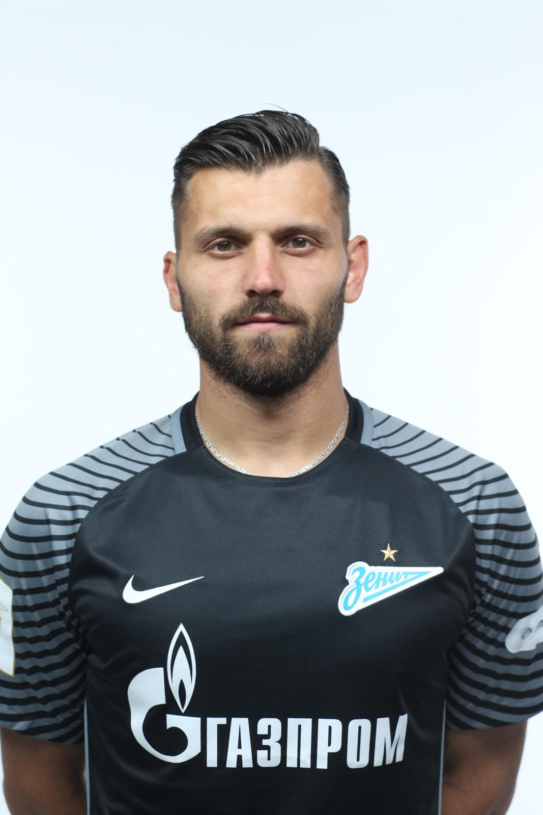 Фотосессия футболистов и тренеров основного состава ФК «Зенит» сезона 2016/2017