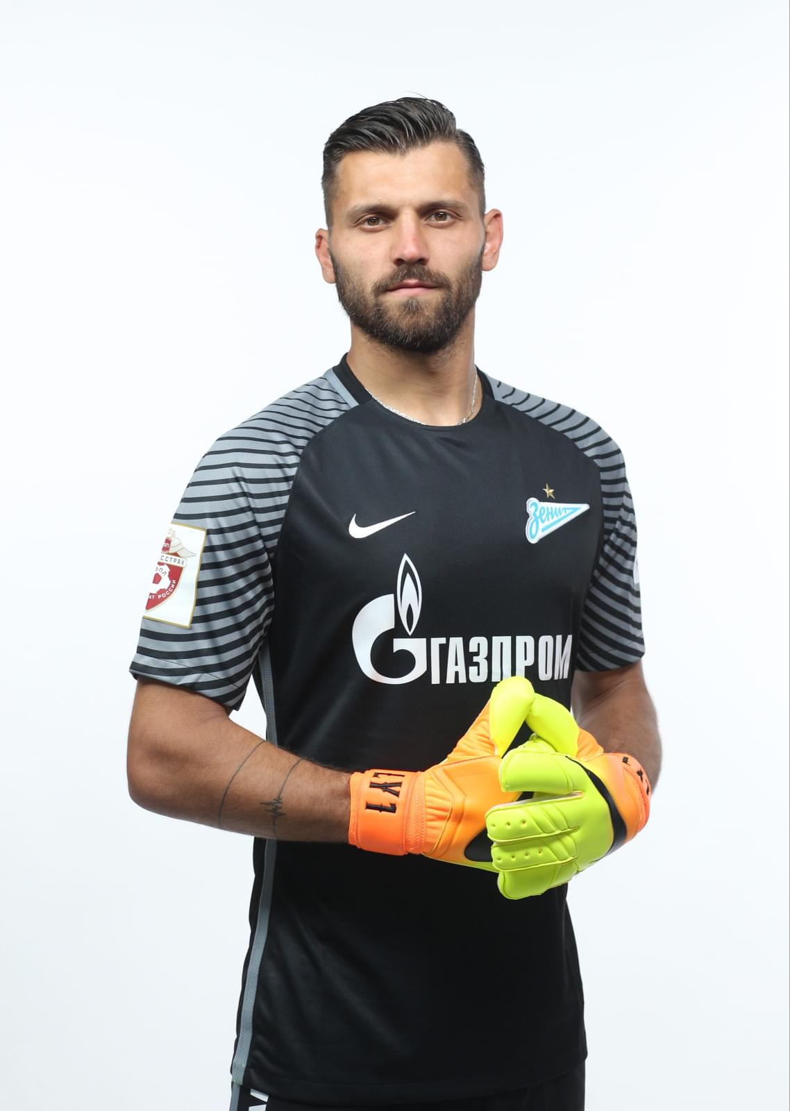 Фотосессия футболистов и тренеров основного состава ФК «Зенит» сезона 2016/2017