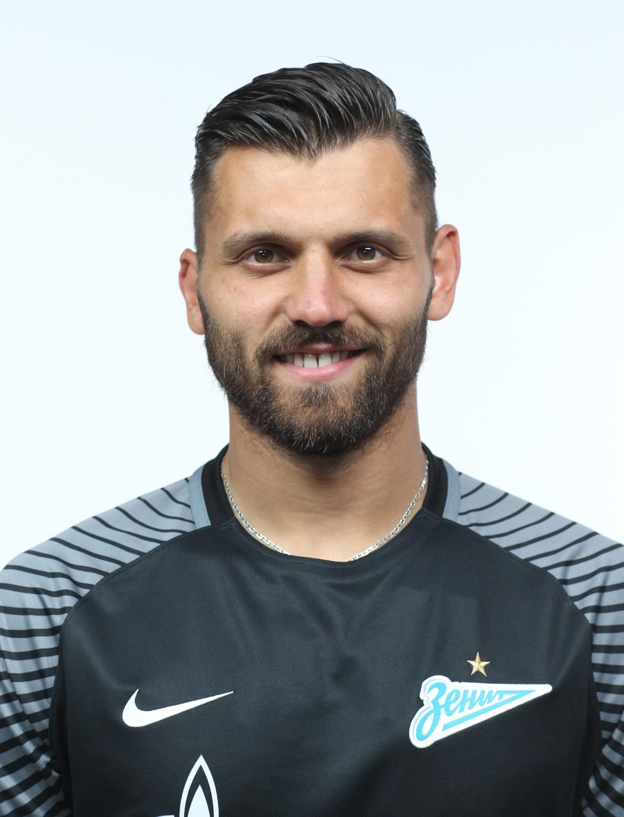 Фотосессия футболистов и тренеров основного состава ФК «Зенит» сезона 2016/2017