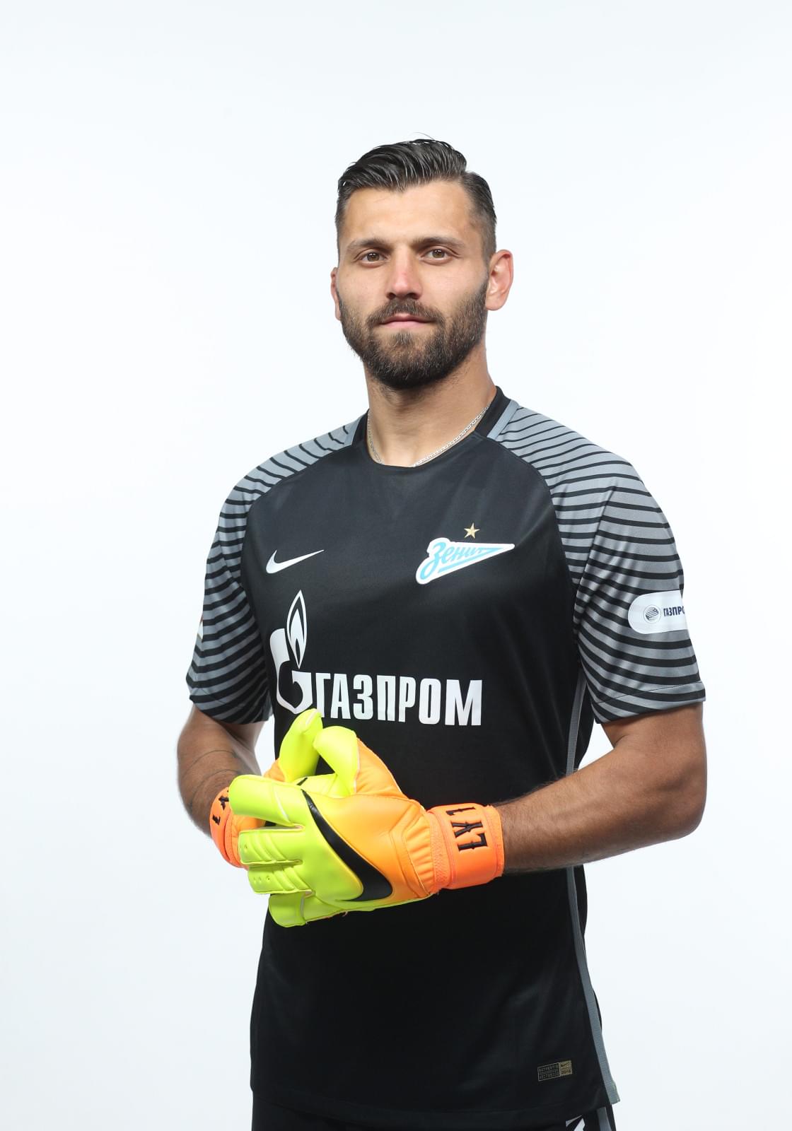 Фотосессия футболистов и тренеров основного состава ФК «Зенит» сезона 2016/2017