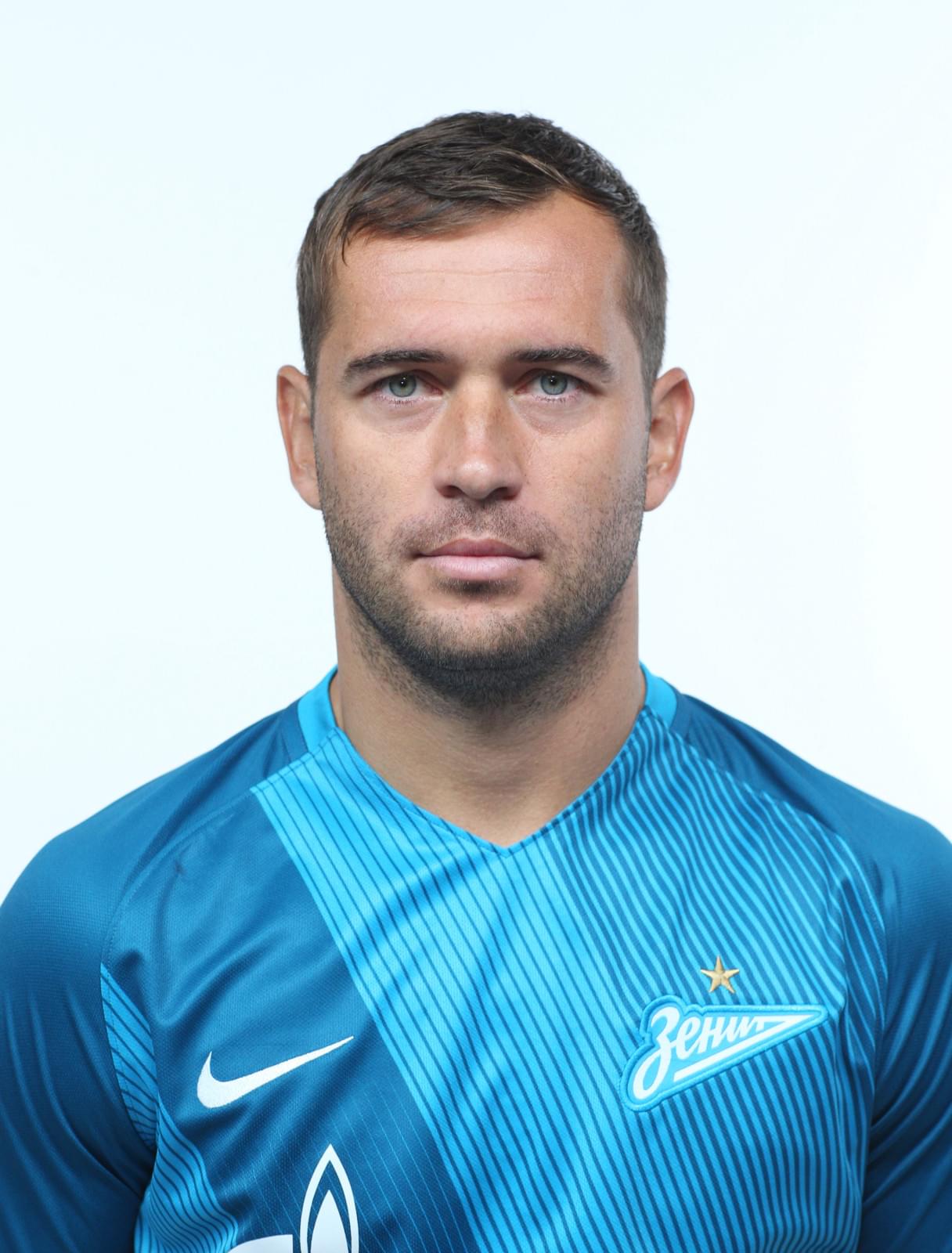 Фотосессия футболистов и тренеров основного состава ФК «Зенит» сезона 2016/2017