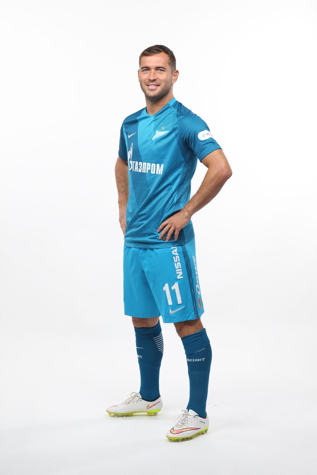 Фотосессия футболистов и тренеров основного состава ФК «Зенит» сезона 2016/2017