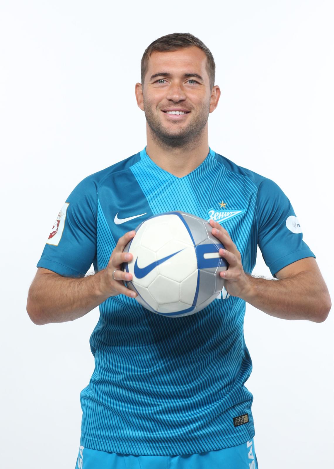 Фотосессия футболистов и тренеров основного состава ФК «Зенит» сезона 2016/2017