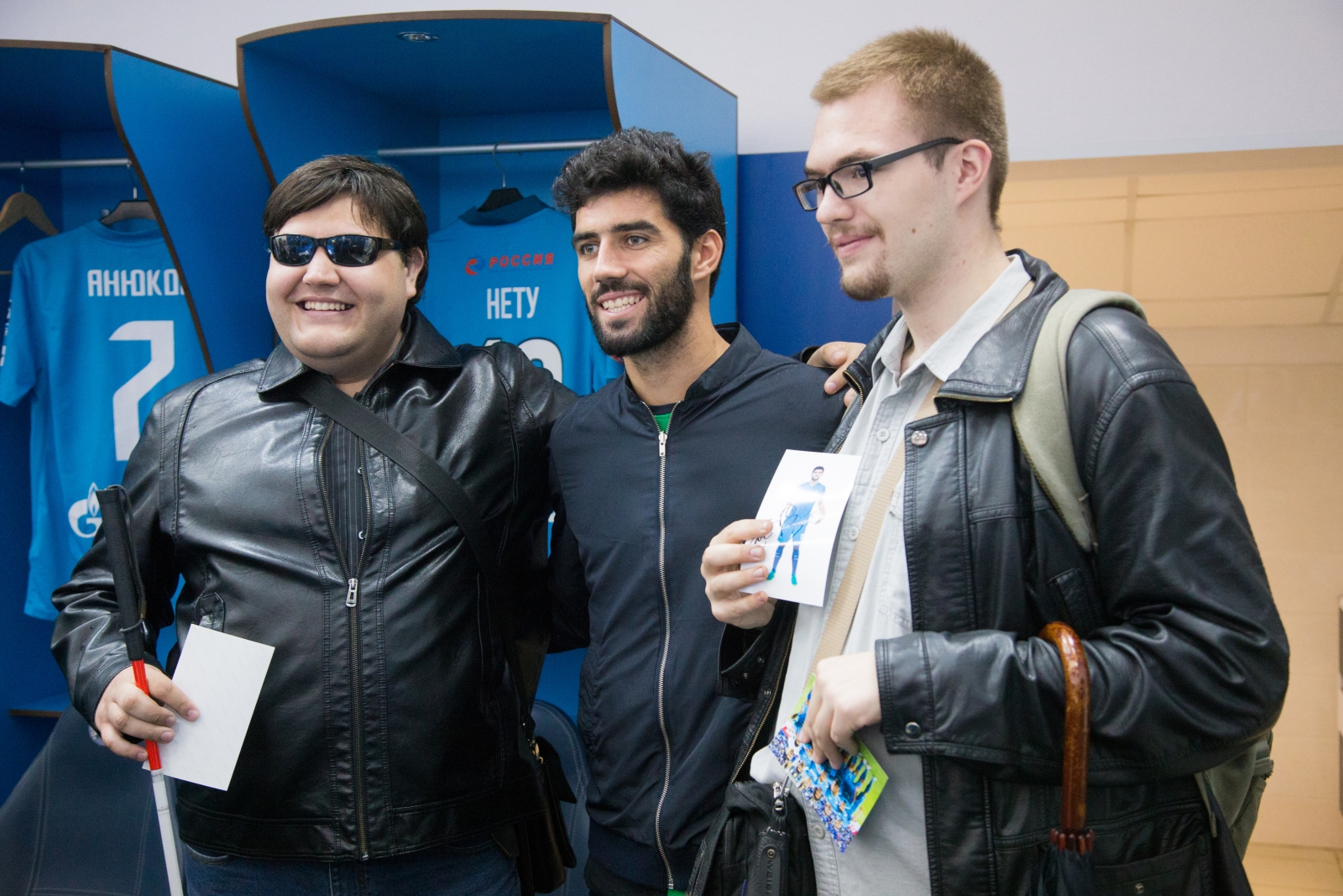 Автограф-сессия Луиша Нету, защитника «Зенита»