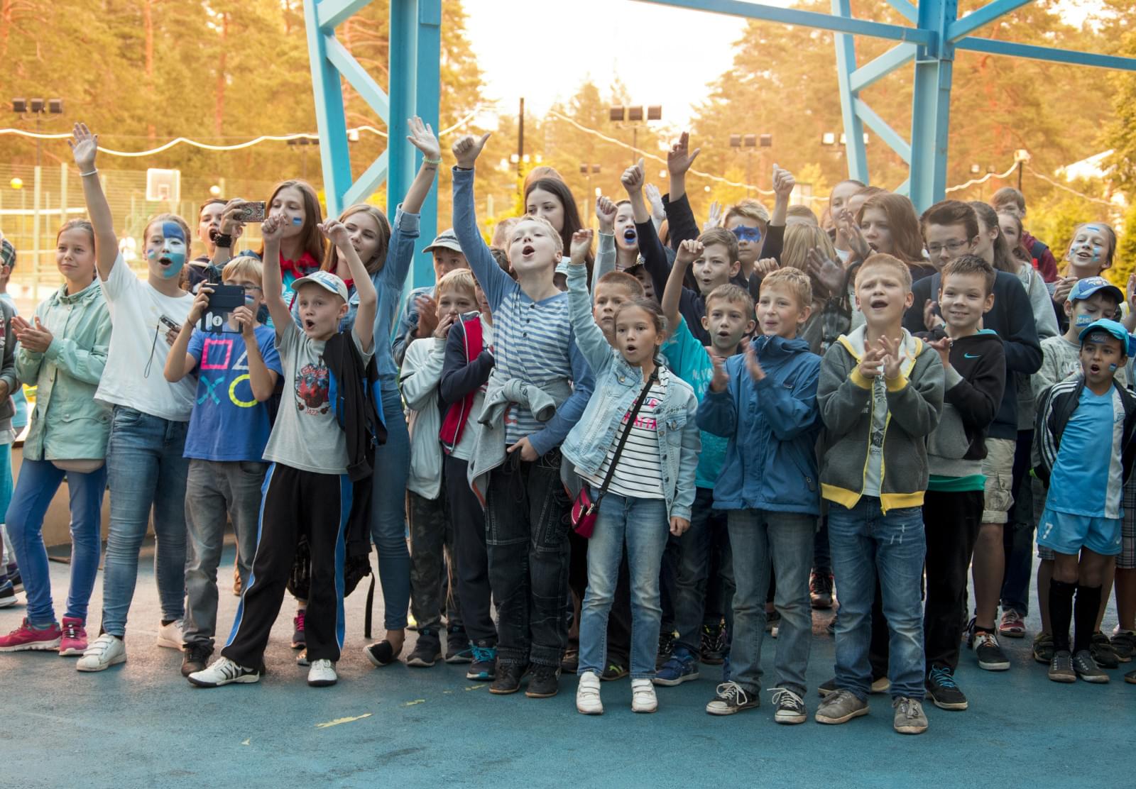 Синегривый Лев посетил детский лагерь «Звездный»