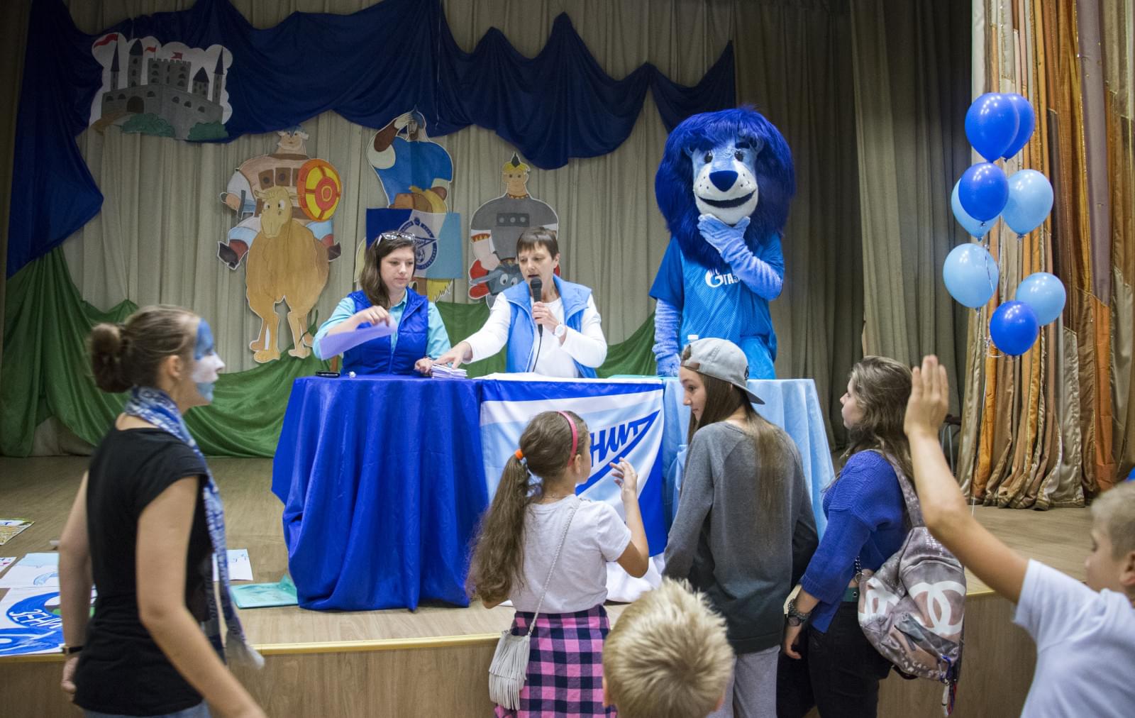 Синегривый Лев посетил детский лагерь «Звездный»