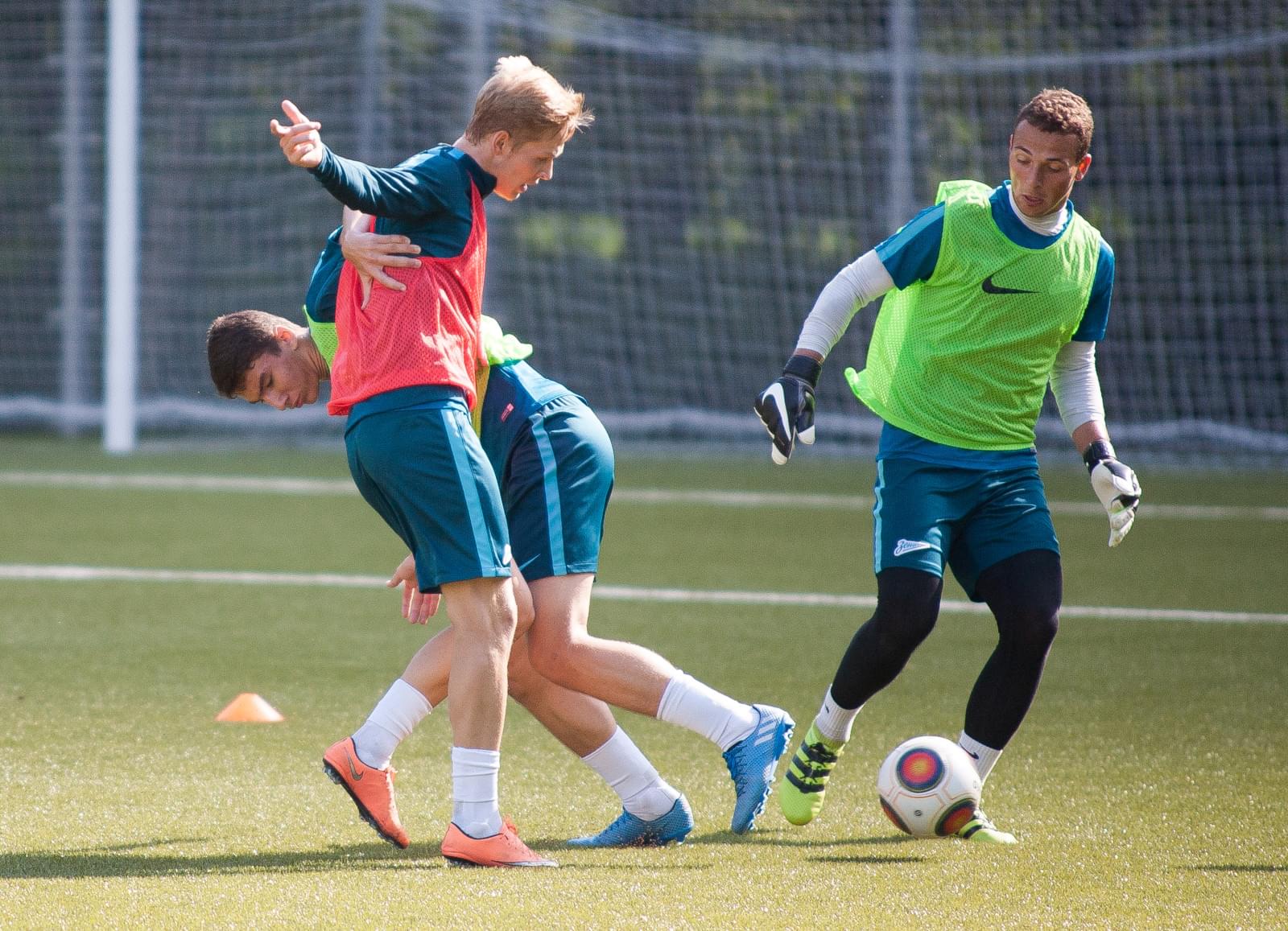 Тренировка «Зенита»-2 перед матчем с «Лучом-Энергией»