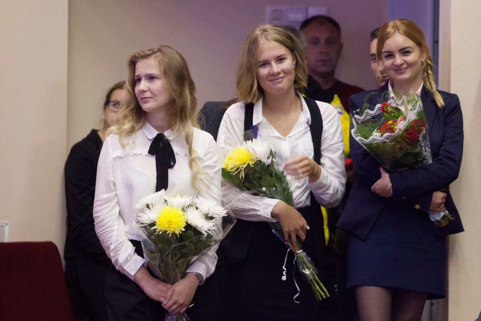 Александр Кержаков и Владимир Казаченок поздравили школьников с Днем знаний