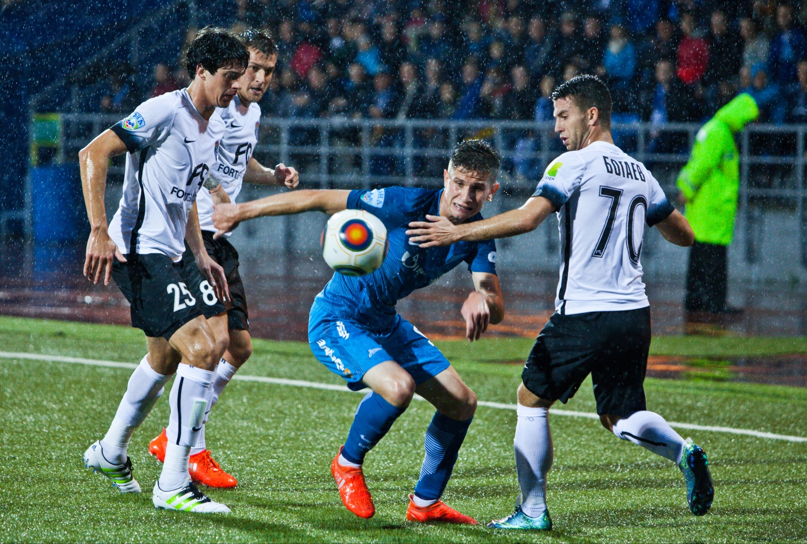 ФОНБЕТ-Первенство России среди клубов ФНЛ, 12-й тур, «Зенит» — «Тосно»