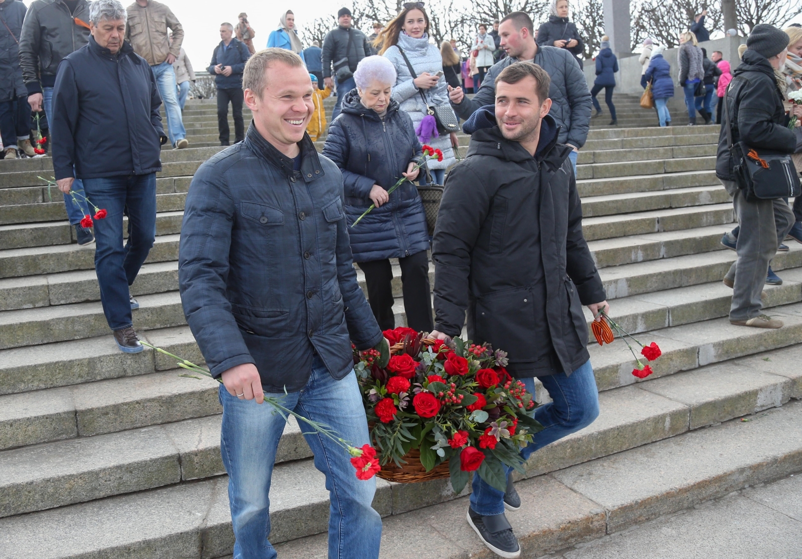 «Зенит» на Пискаревском мемориале