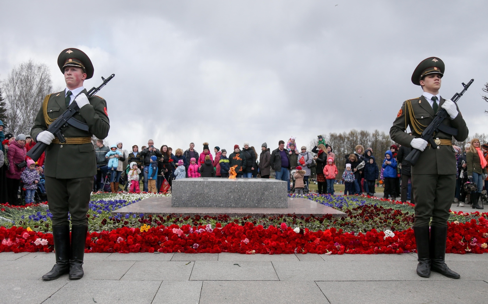 «Зенит» на Пискаревском мемориале