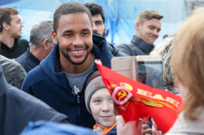 «Зенит» на Пискаревском мемориале