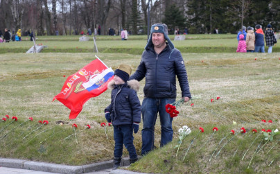 «Зенит» на Пискаревском мемориале