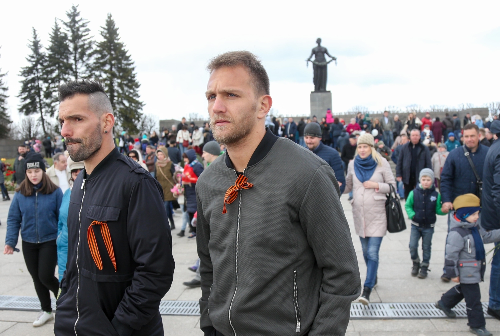 «Зенит» на Пискаревском мемориале