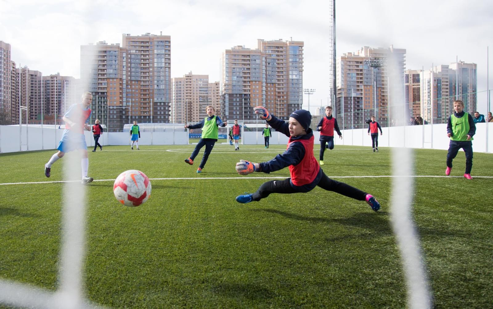 Товарищеский матч между воспитанниками Академии «Зенита» и Детской деревни SOS Пушкин