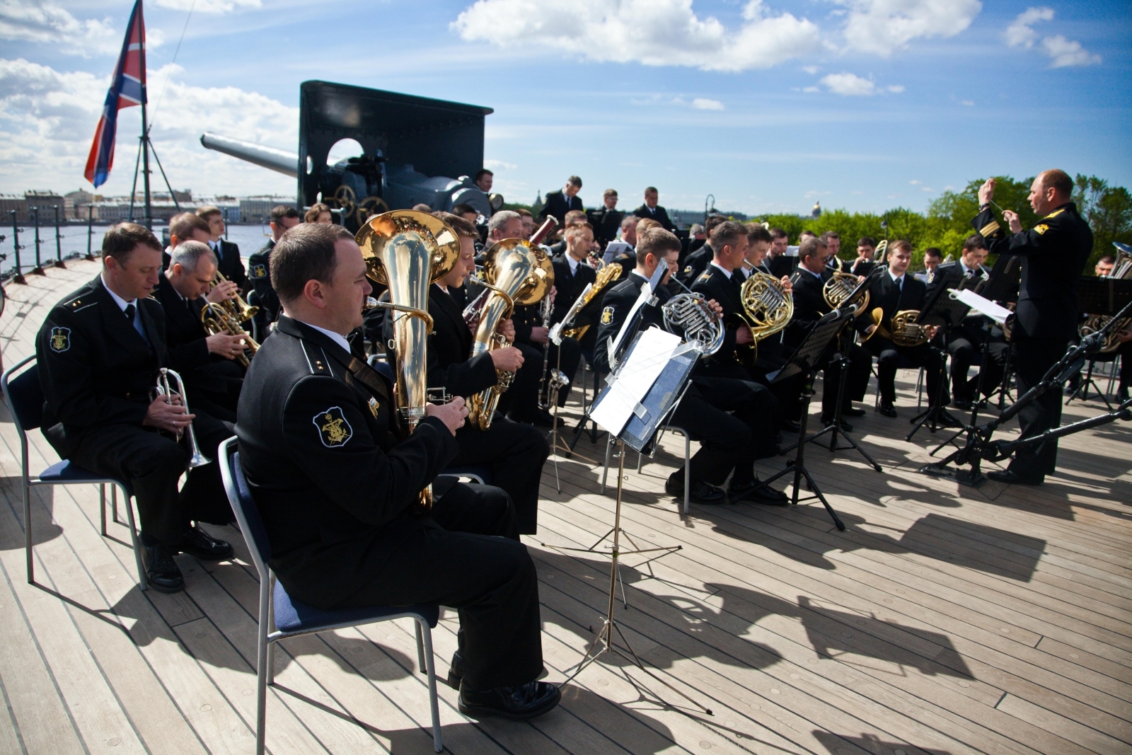 День Защиты Детей на Крейсере «Аврора»