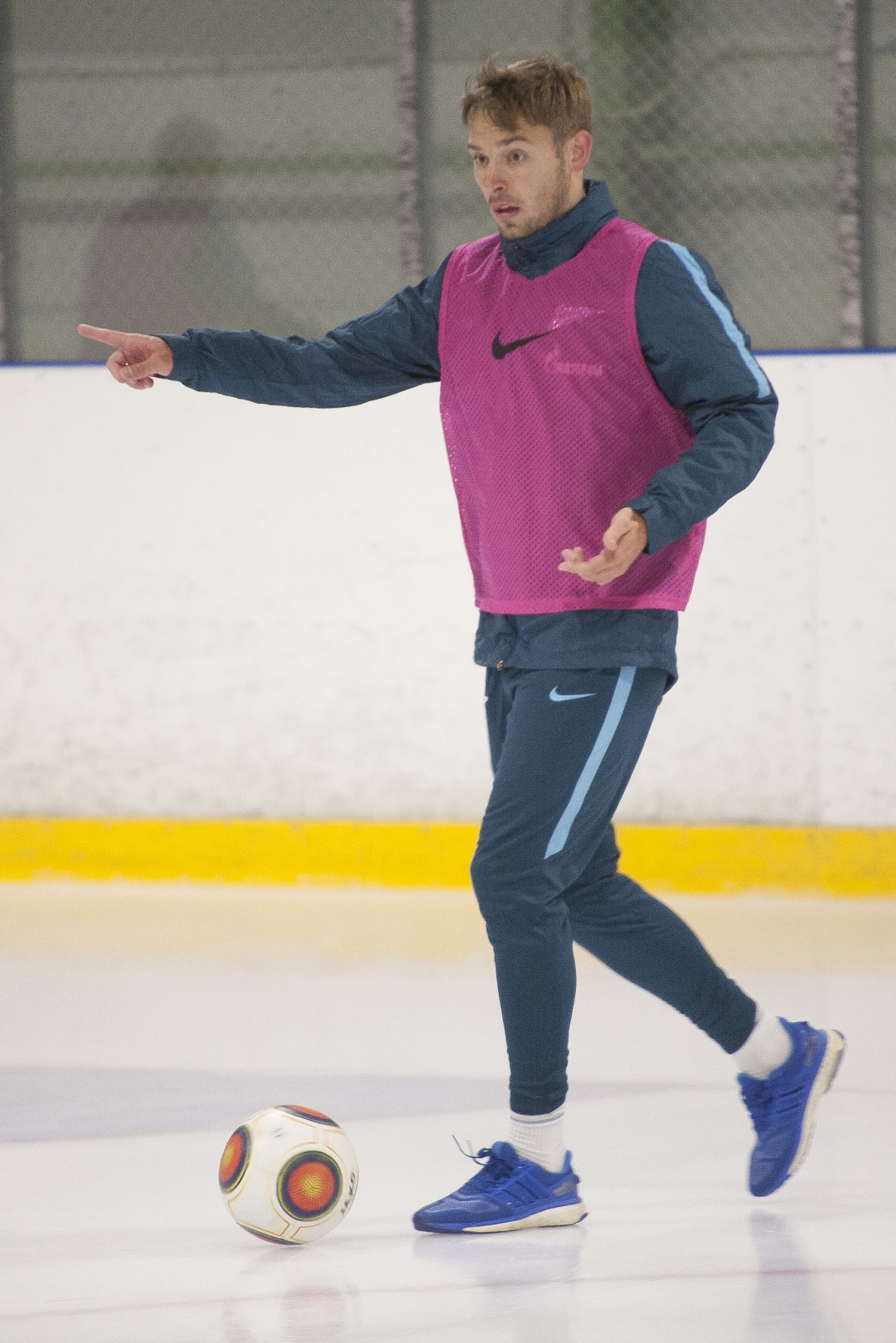 Тренировка «Зенита»-2 на льду