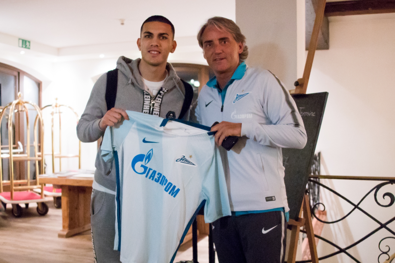 Леандро Паредес, первый день в «Зените»