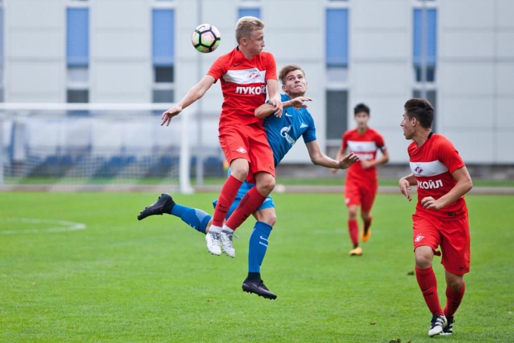 Матч между командами академий «Зенита» и московского «Спартака»