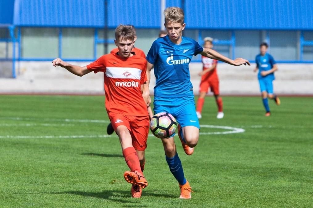 Матч между командами академий «Зенита» и московского «Спартака»