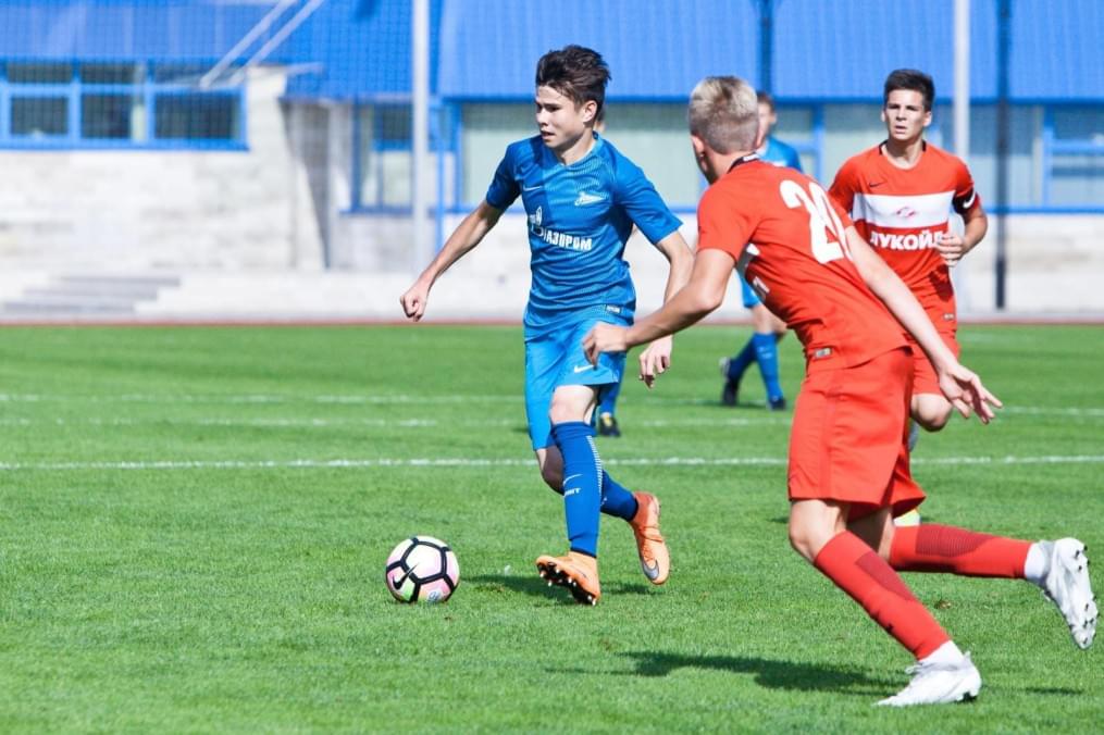 Матч между командами академий «Зенита» и московского «Спартака»