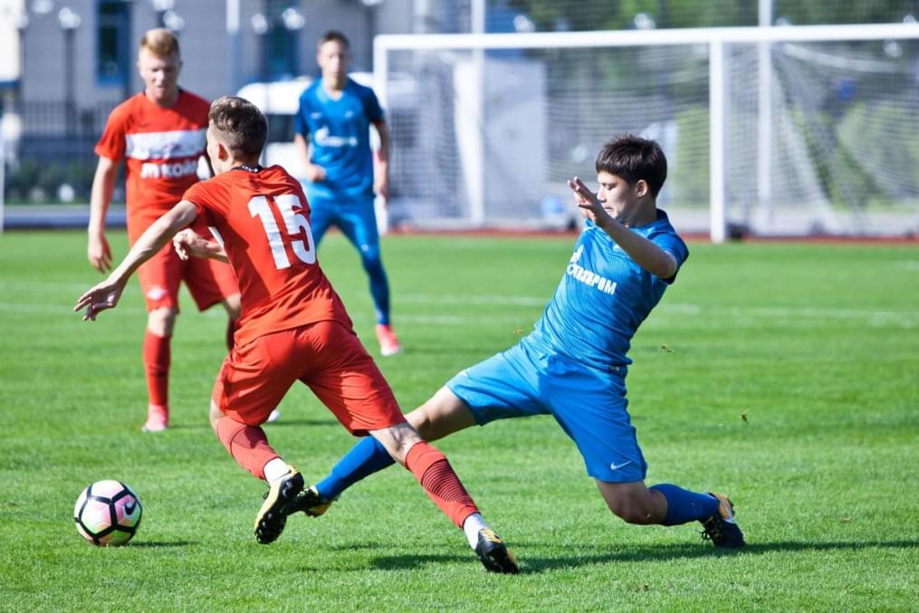 Матч между командами академий «Зенита» и московского «Спартака»