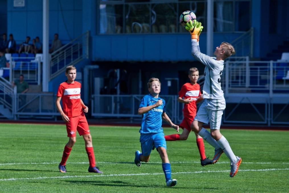 Матч между командами академий «Зенита» и московского «Спартака»