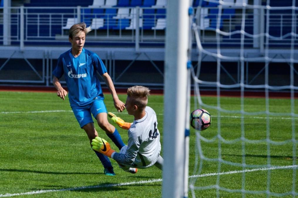 Матч между командами академий «Зенита» и московского «Спартака»