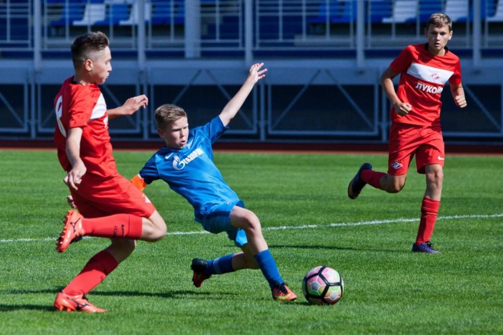 Матч между командами академий «Зенита» и московского «Спартака»