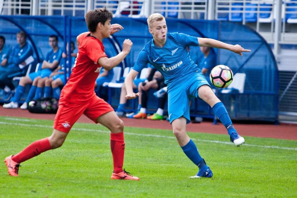 Матч между командами академий «Зенита» и московского «Спартака»