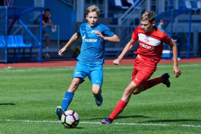 Матч между командами академий «Зенита» и московского «Спартака»