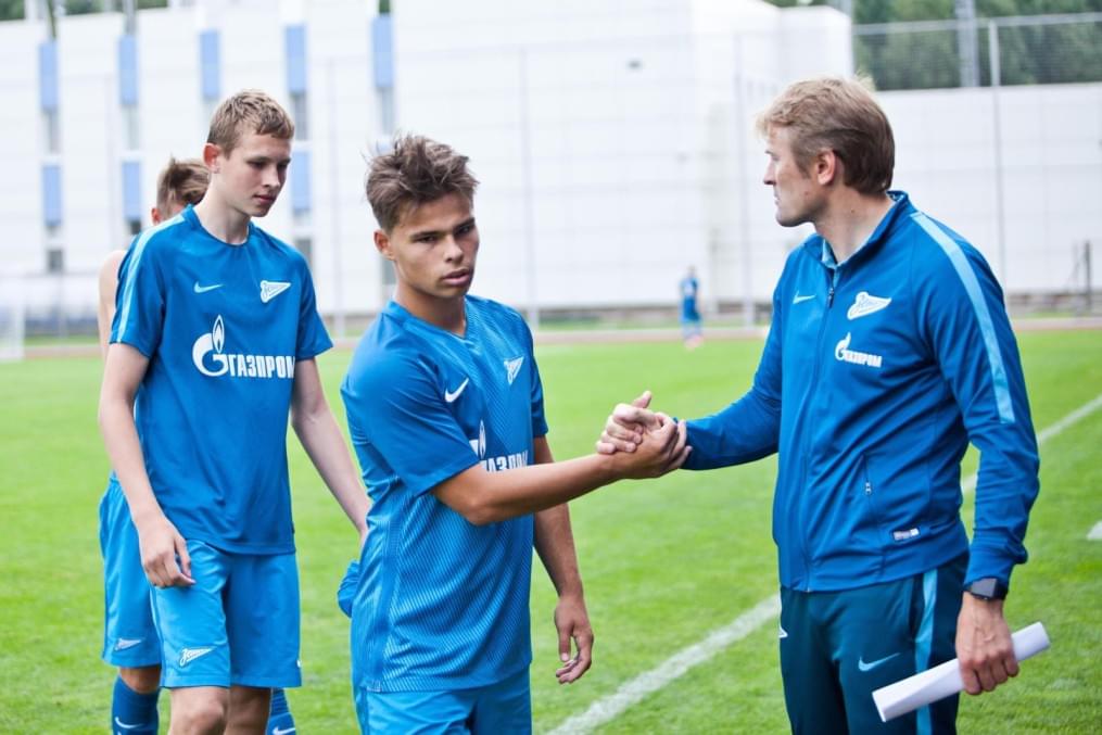 Матч между командами академий «Зенита» и московского «Спартака»