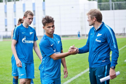 Матч между командами академий «Зенита» и московского «Спартака»