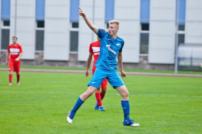 Матч между командами академий «Зенита» и московского «Спартака»