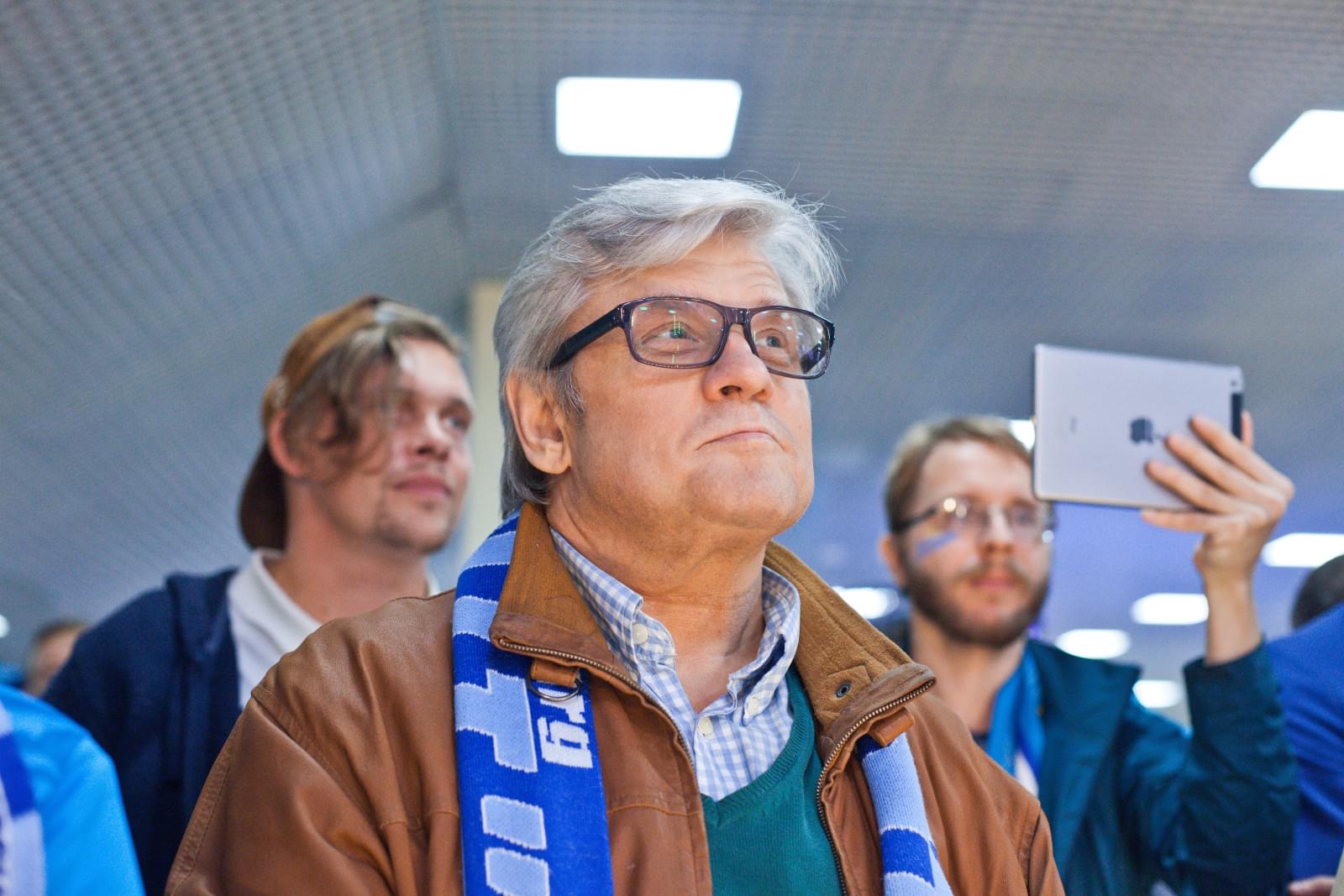 «Live на Крестовском»: выступление ВИА «Пролетарское танго»