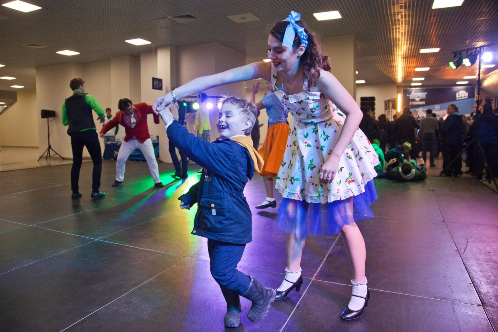 «Live на Крестовском»: выступление ВИА «Пролетарское танго»