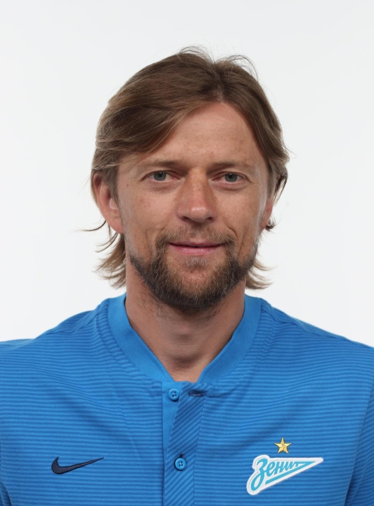 Фотосессия тренерского штаба и персонала ФК «Зенит» сезона 2017/2018