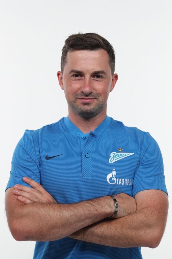 Фотосессия тренерского штаба и персонала ФК «Зенит» сезона 2017/2018