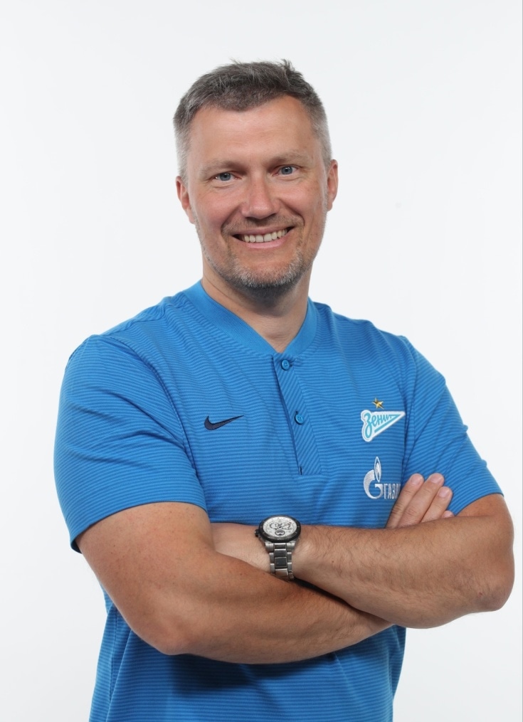 Фотосессия тренерского штаба и персонала ФК «Зенит» сезона 2017/2018