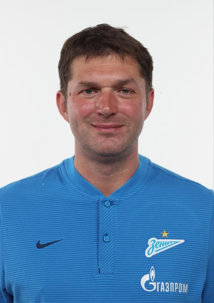 Фотосессия тренерского штаба и персонала ФК «Зенит» сезона 2017/2018