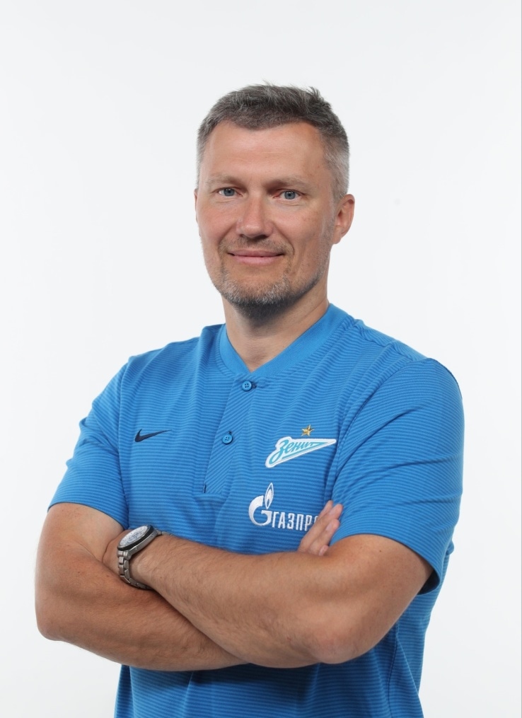 Фотосессия тренерского штаба и персонала ФК «Зенит» сезона 2017/2018