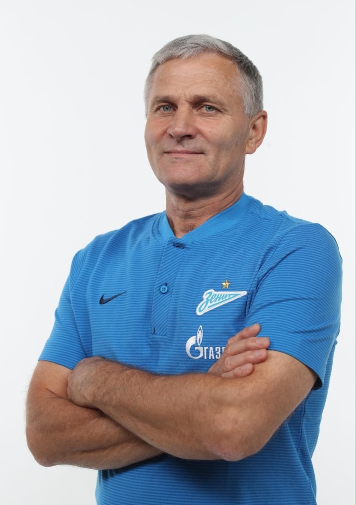 Фотосессия тренерского штаба и персонала ФК «Зенит» сезона 2017/2018