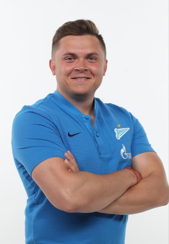 Фотосессия тренерского штаба и персонала ФК «Зенит» сезона 2017/2018