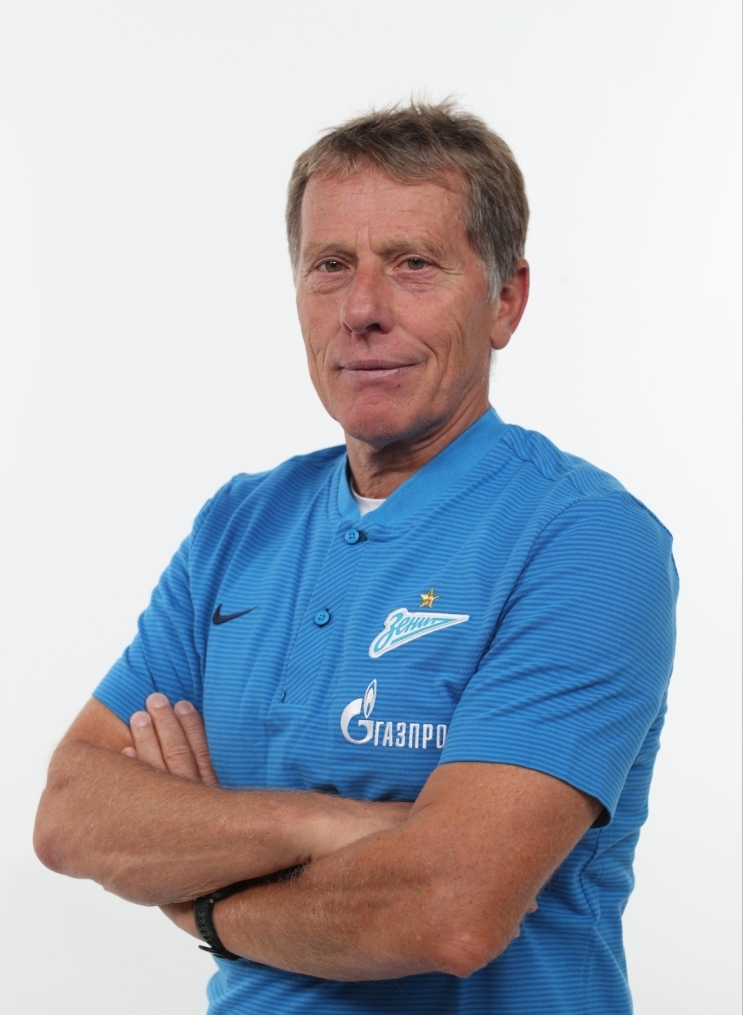 Фотосессия тренерского штаба и персонала ФК «Зенит» сезона 2017/2018