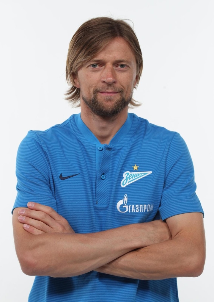 Фотосессия тренерского штаба и персонала ФК «Зенит» сезона 2017/2018