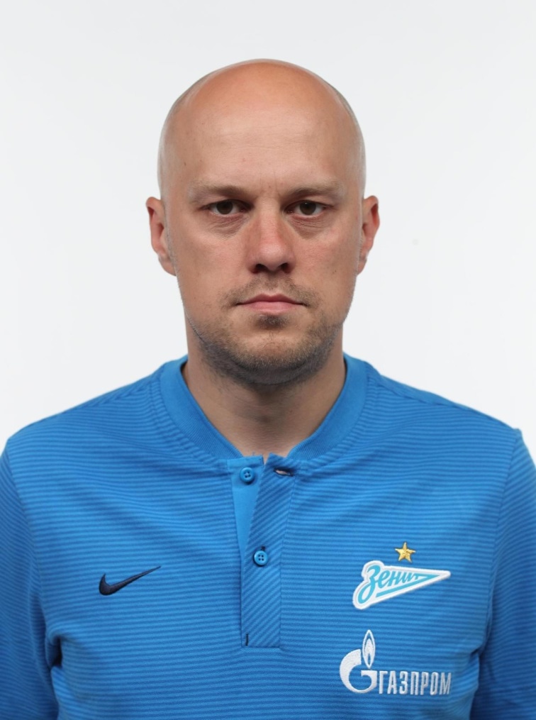 Фотосессия тренерского штаба и персонала ФК «Зенит» сезона 2017/2018