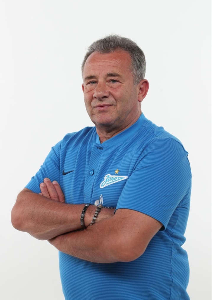 Фотосессия тренерского штаба и персонала ФК «Зенит» сезона 2017/2018